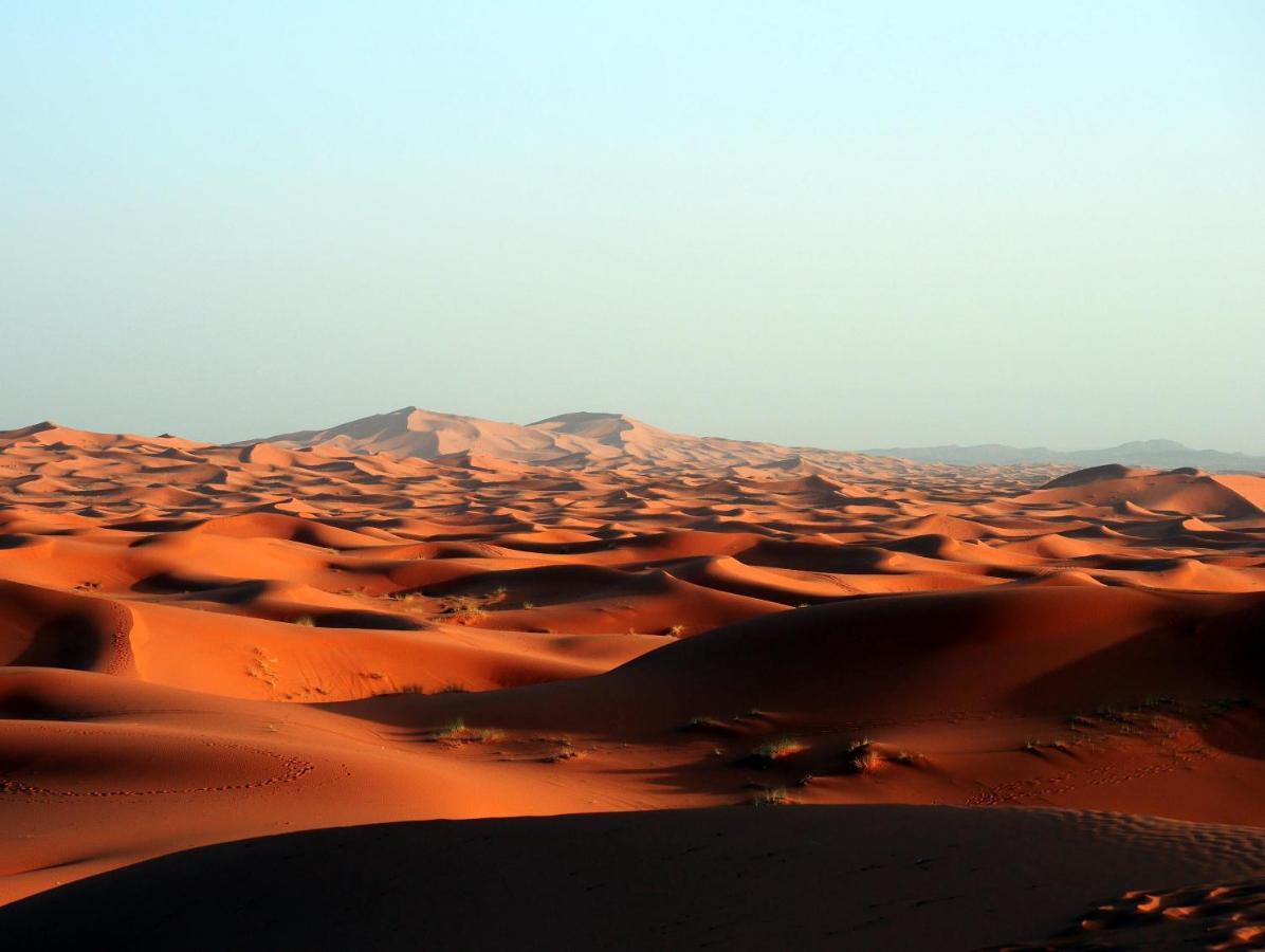 La Vallee Des Dunes - Auberge, Bivouacs Et Excursions Bed & Breakfast Merzouga Exterior foto