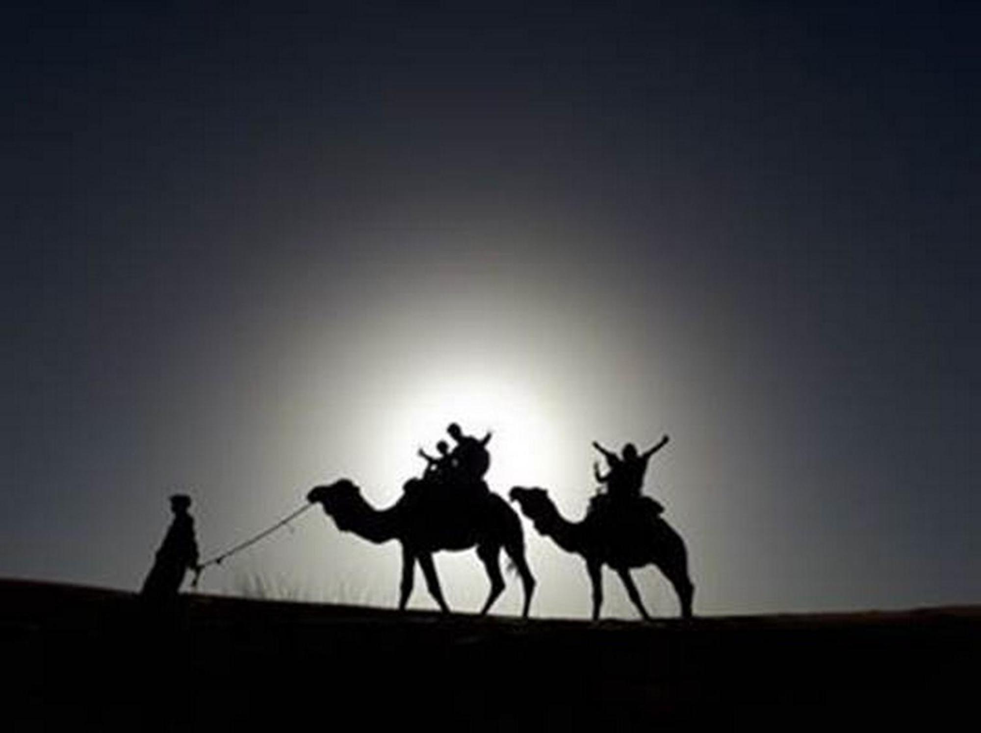 La Vallee Des Dunes - Auberge, Bivouacs Et Excursions Bed & Breakfast Merzouga Exterior foto