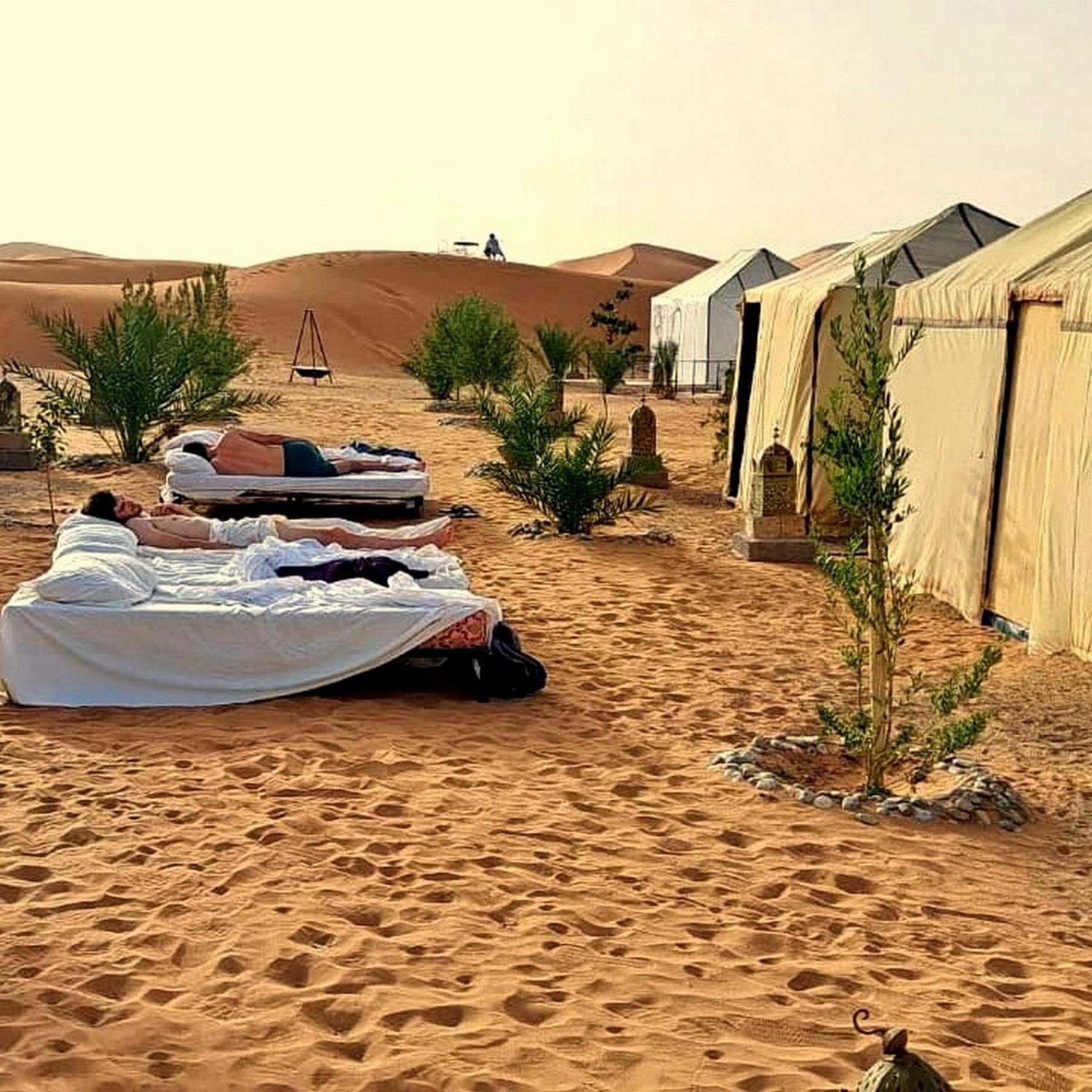 La Vallee Des Dunes - Auberge, Bivouacs Et Excursions Bed & Breakfast Merzouga Exterior foto