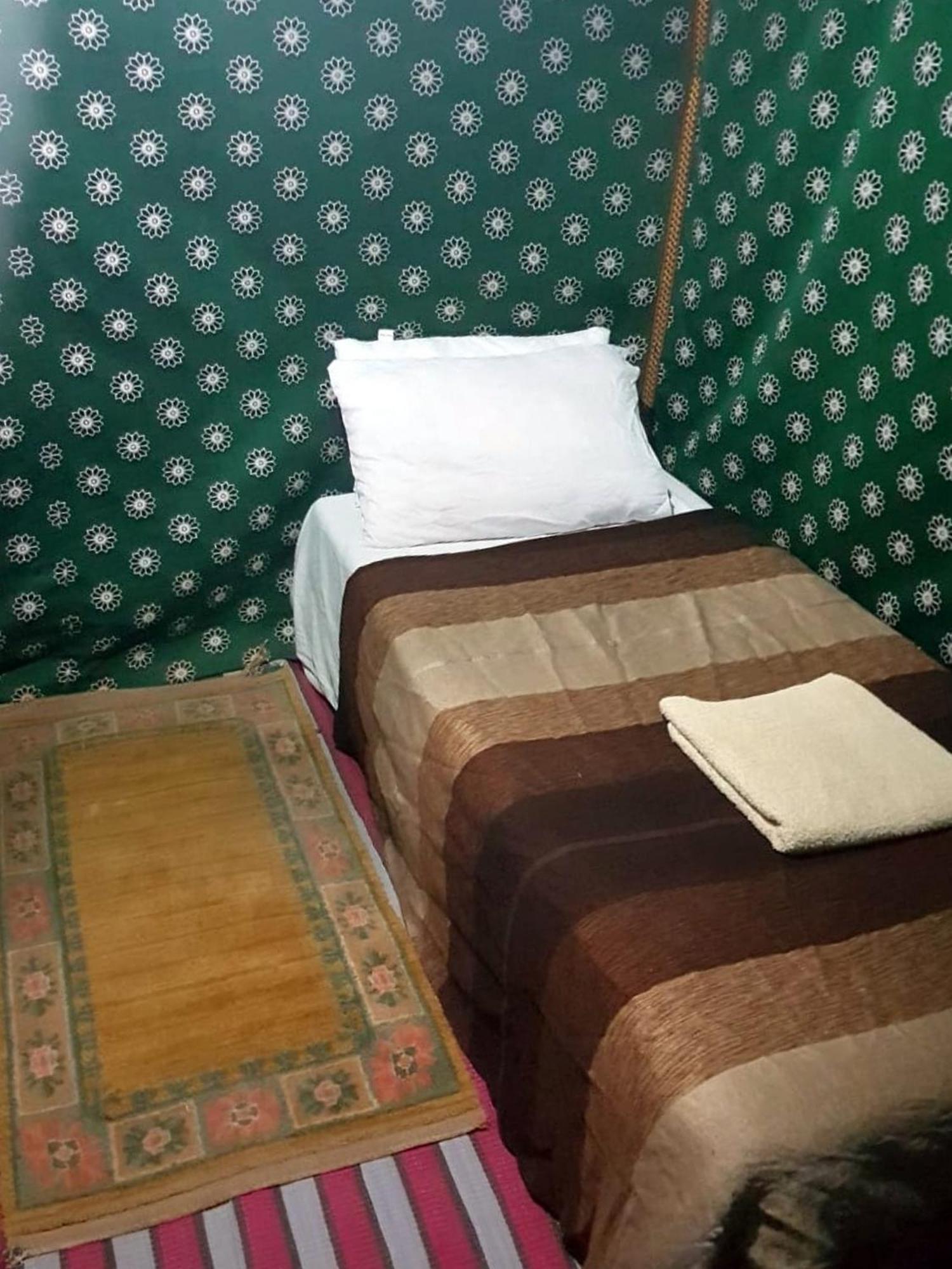 La Vallee Des Dunes - Auberge, Bivouacs Et Excursions Merzouga Exterior foto