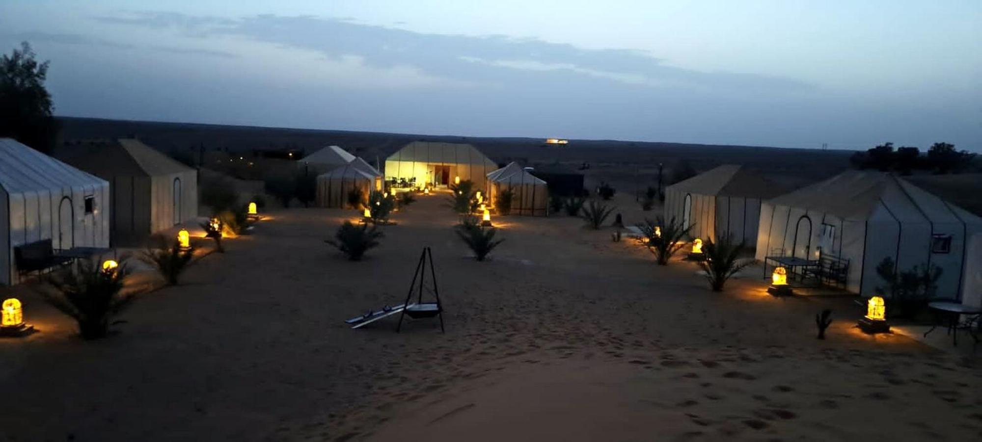 La Vallee Des Dunes - Auberge, Bivouacs Et Excursions Bed & Breakfast Merzouga Exterior foto