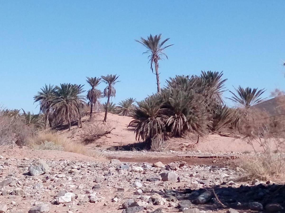 La Vallee Des Dunes - Auberge, Bivouacs Et Excursions Bed & Breakfast Merzouga Exterior foto