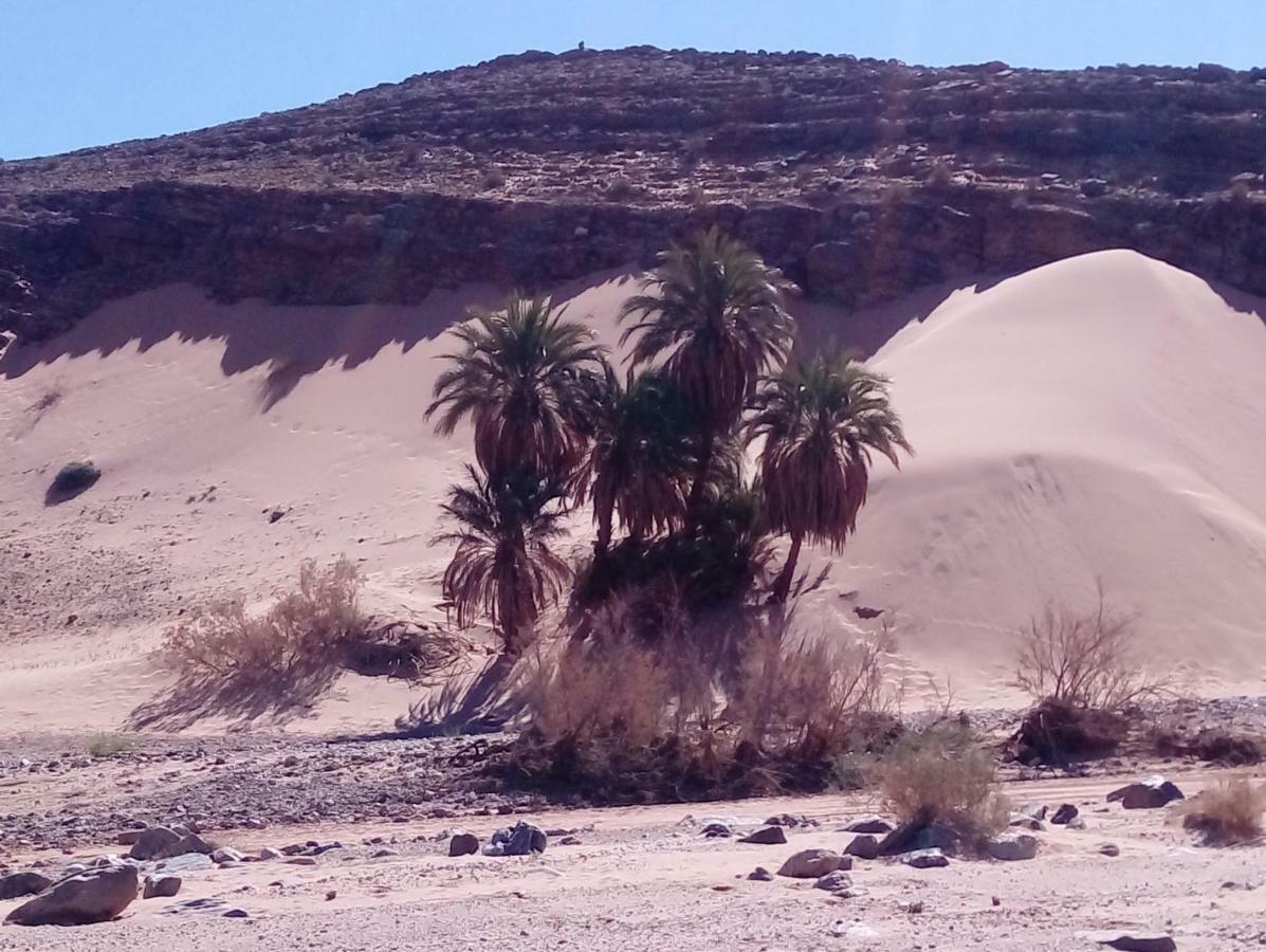 La Vallee Des Dunes - Auberge, Bivouacs Et Excursions Bed & Breakfast Merzouga Exterior foto