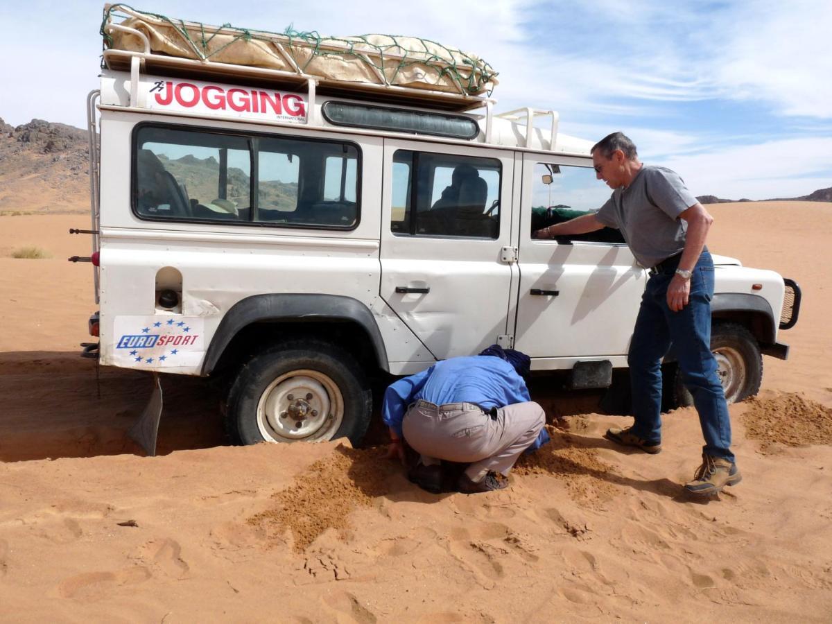 La Vallee Des Dunes - Auberge, Bivouacs Et Excursions Bed & Breakfast Merzouga Exterior foto