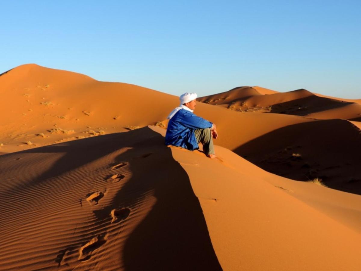 La Vallee Des Dunes - Auberge, Bivouacs Et Excursions Bed & Breakfast Merzouga Exterior foto